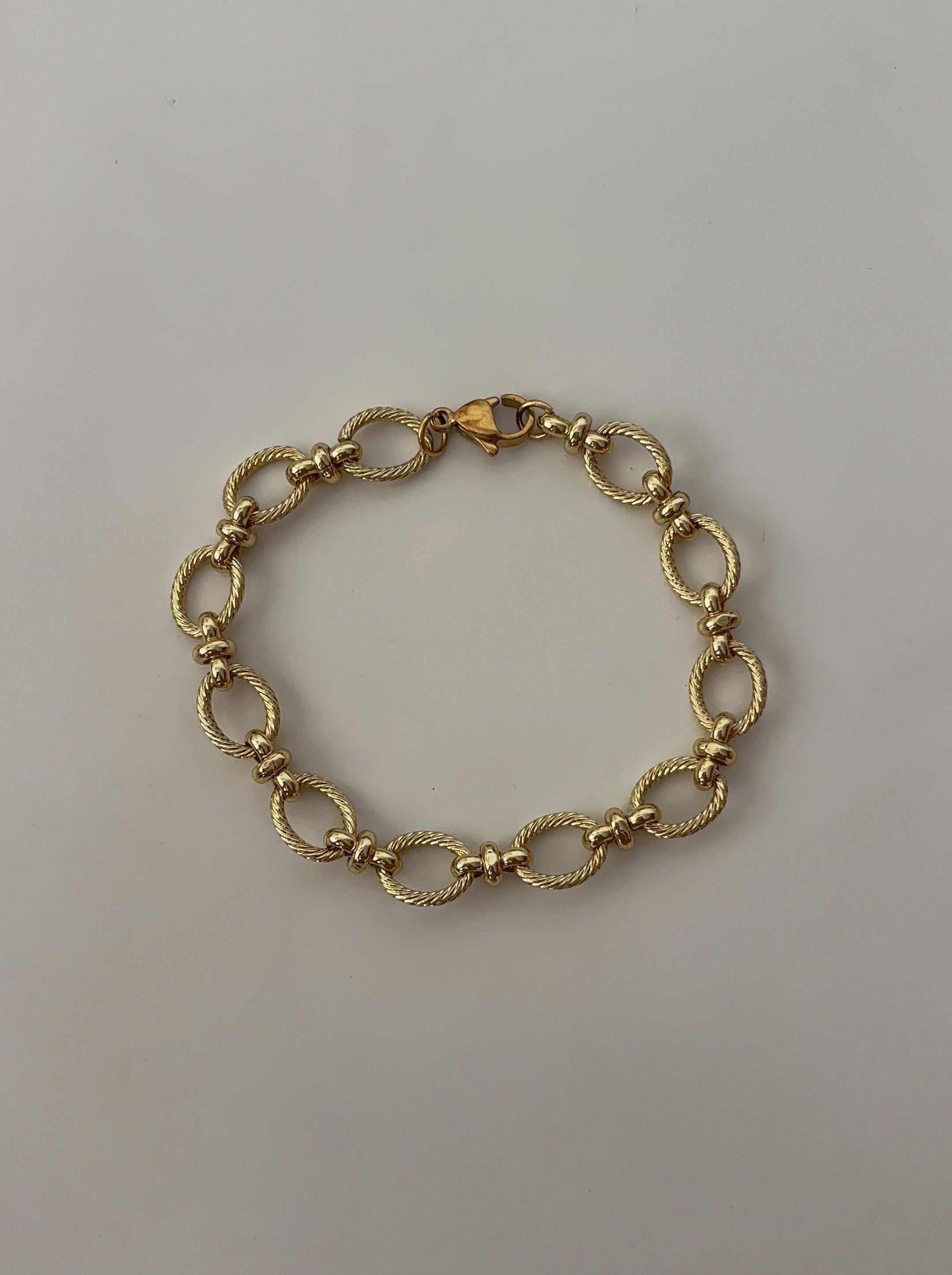 Knot bracelet