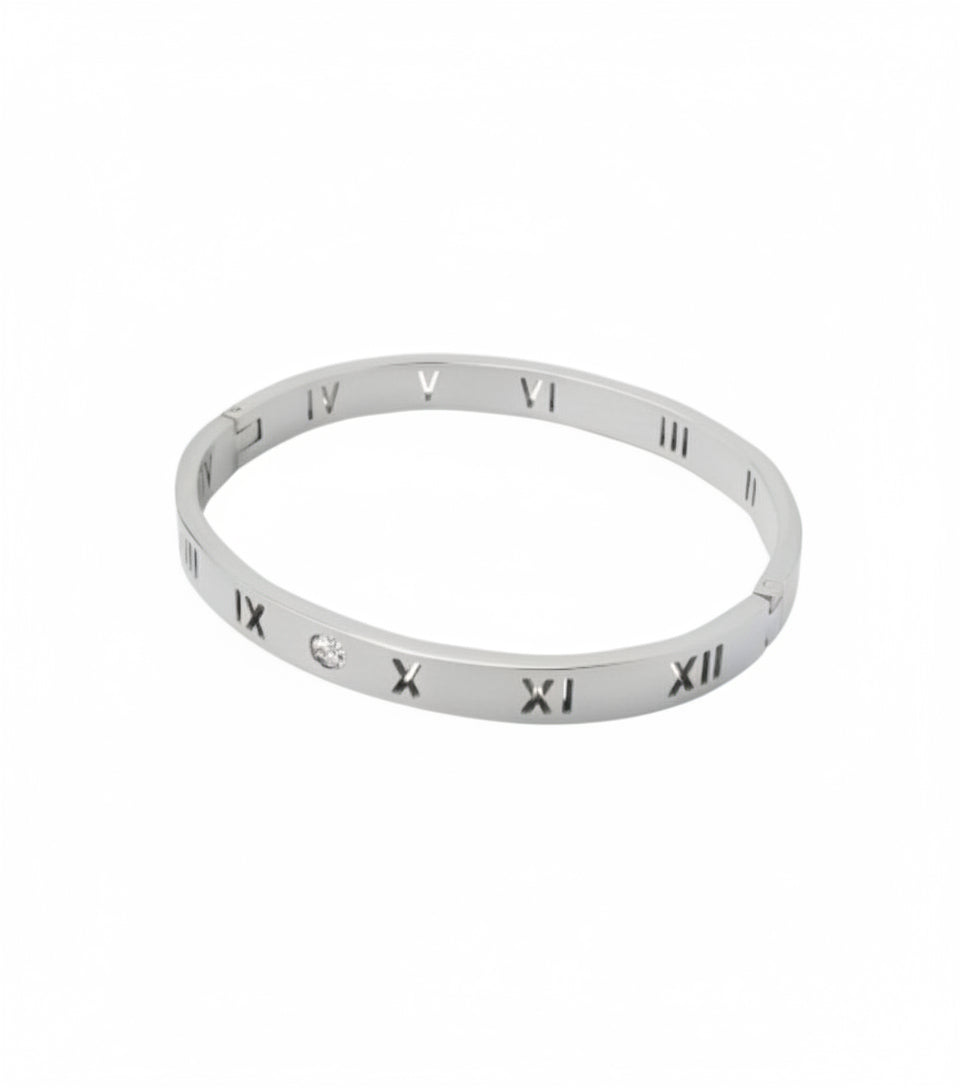 Romano Silver bangle