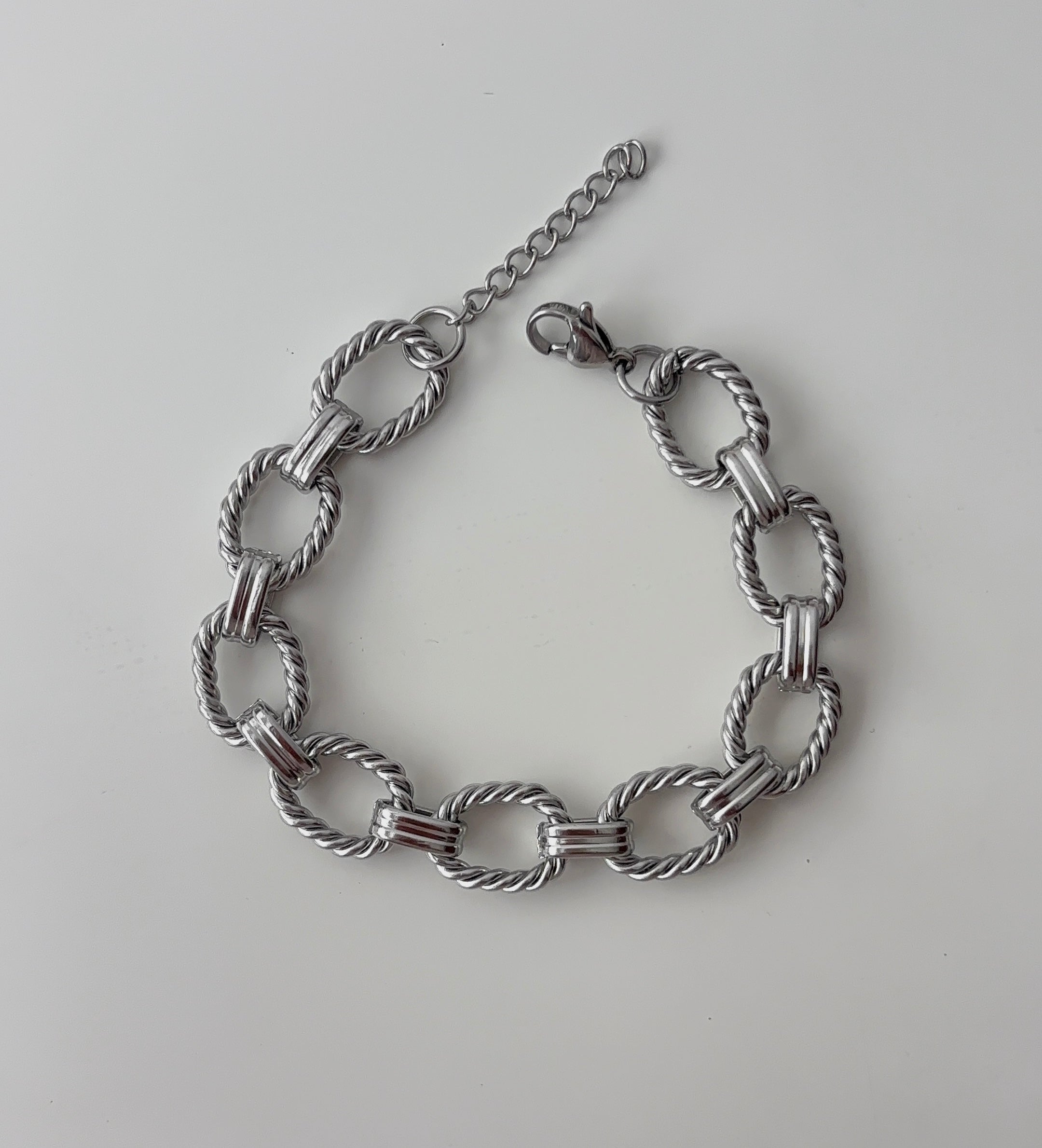 Pulsera ovalada de plata