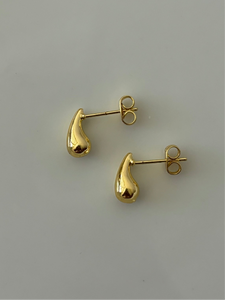 Mega mini golden drop stud