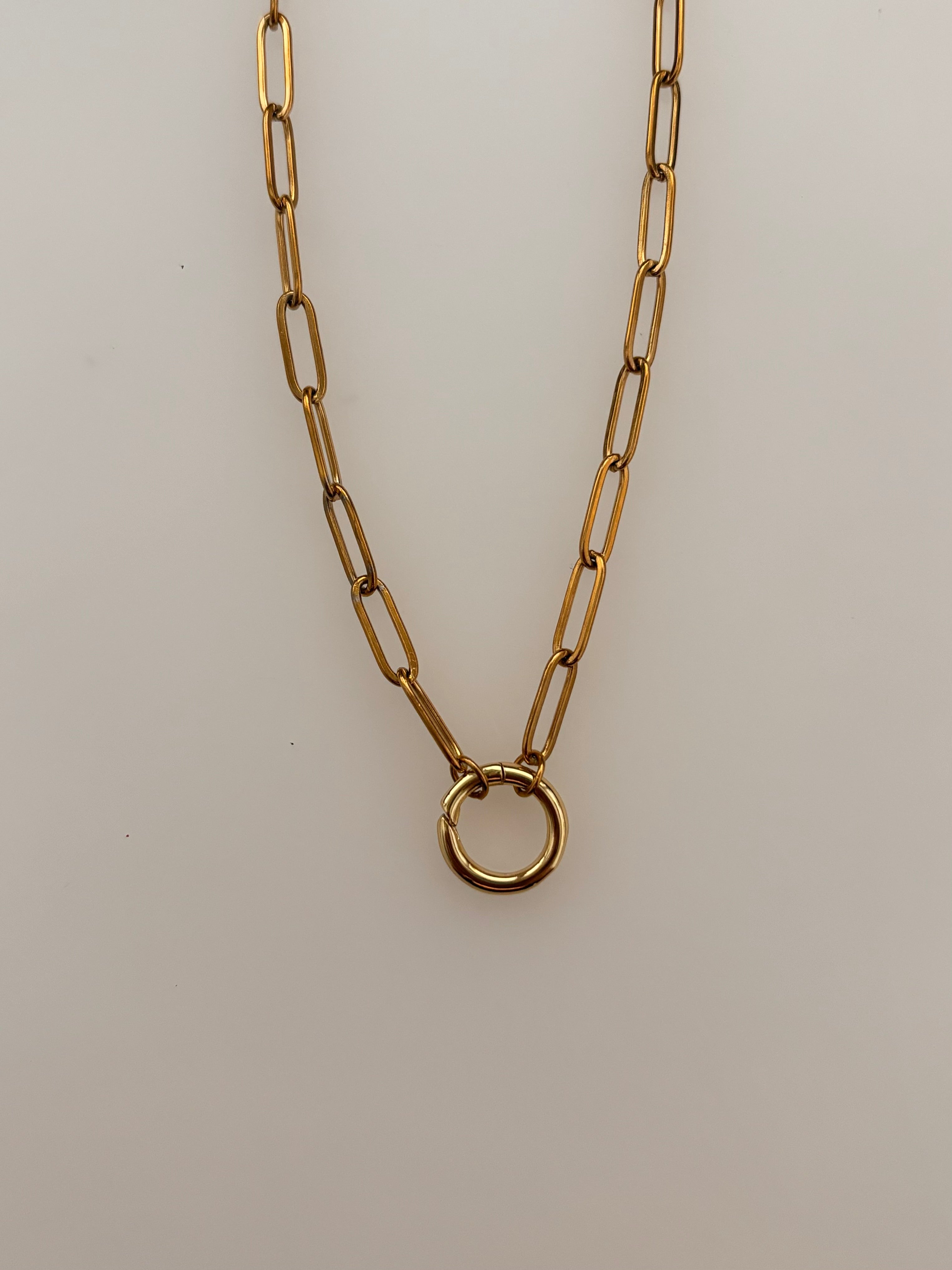 Paper clip round clasp