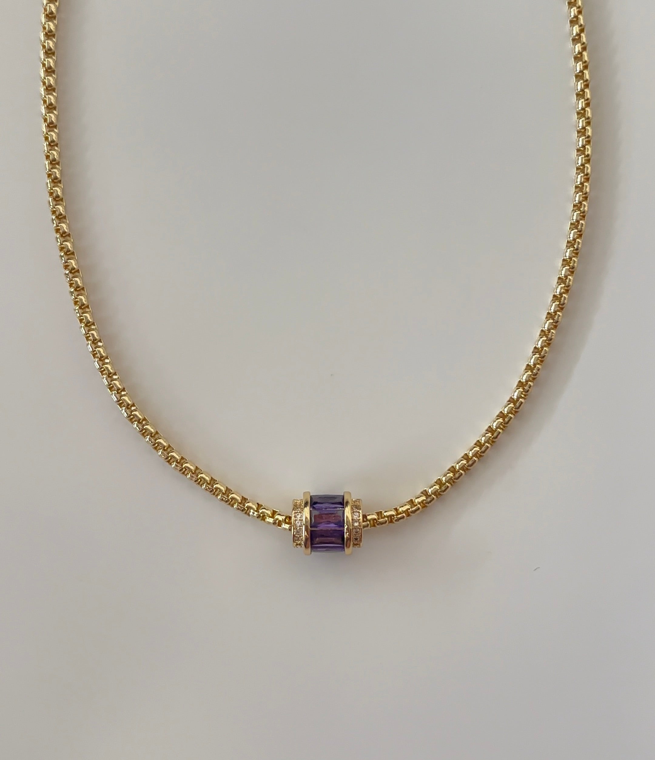 Lilac zirconia