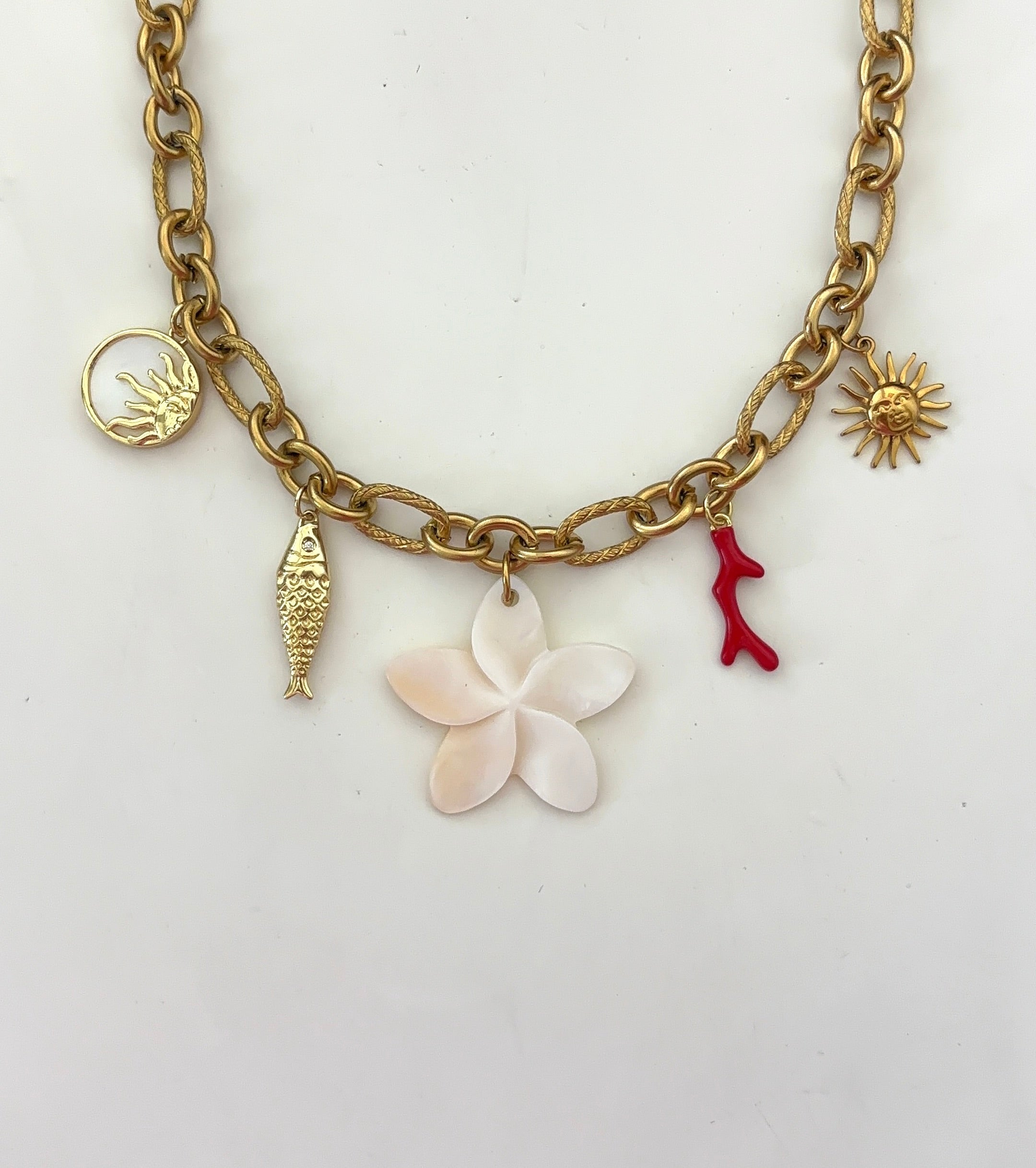 El verano necklace