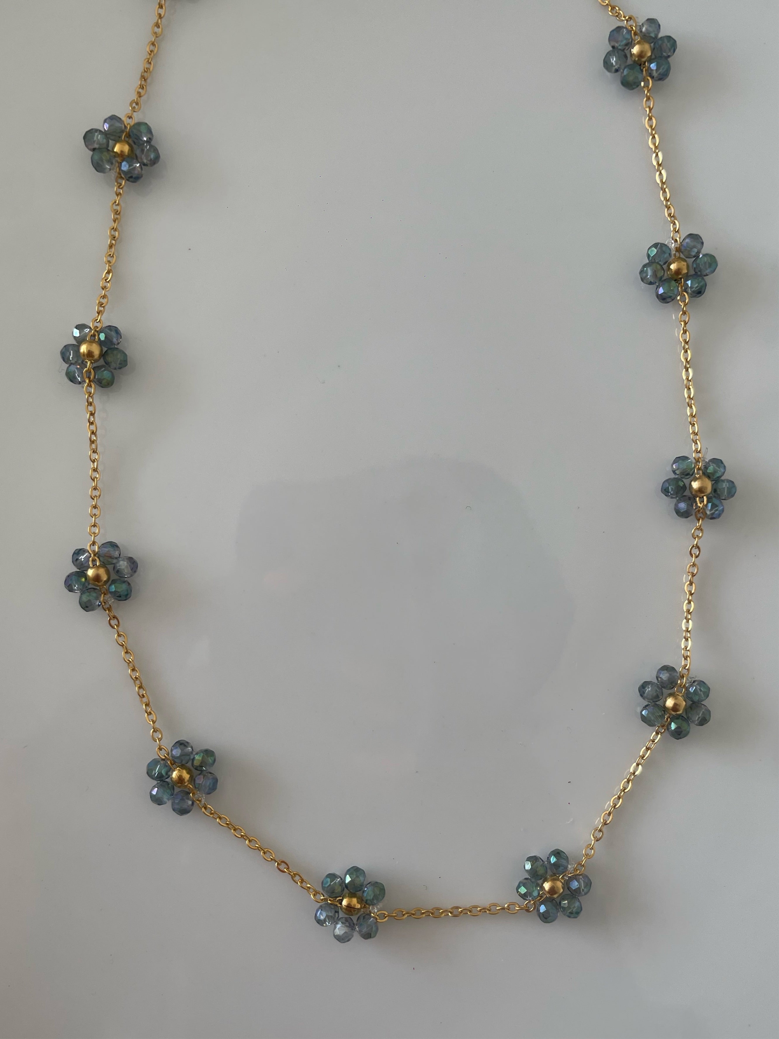 Choker with quartz flower