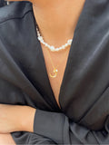 Classic pearl choker