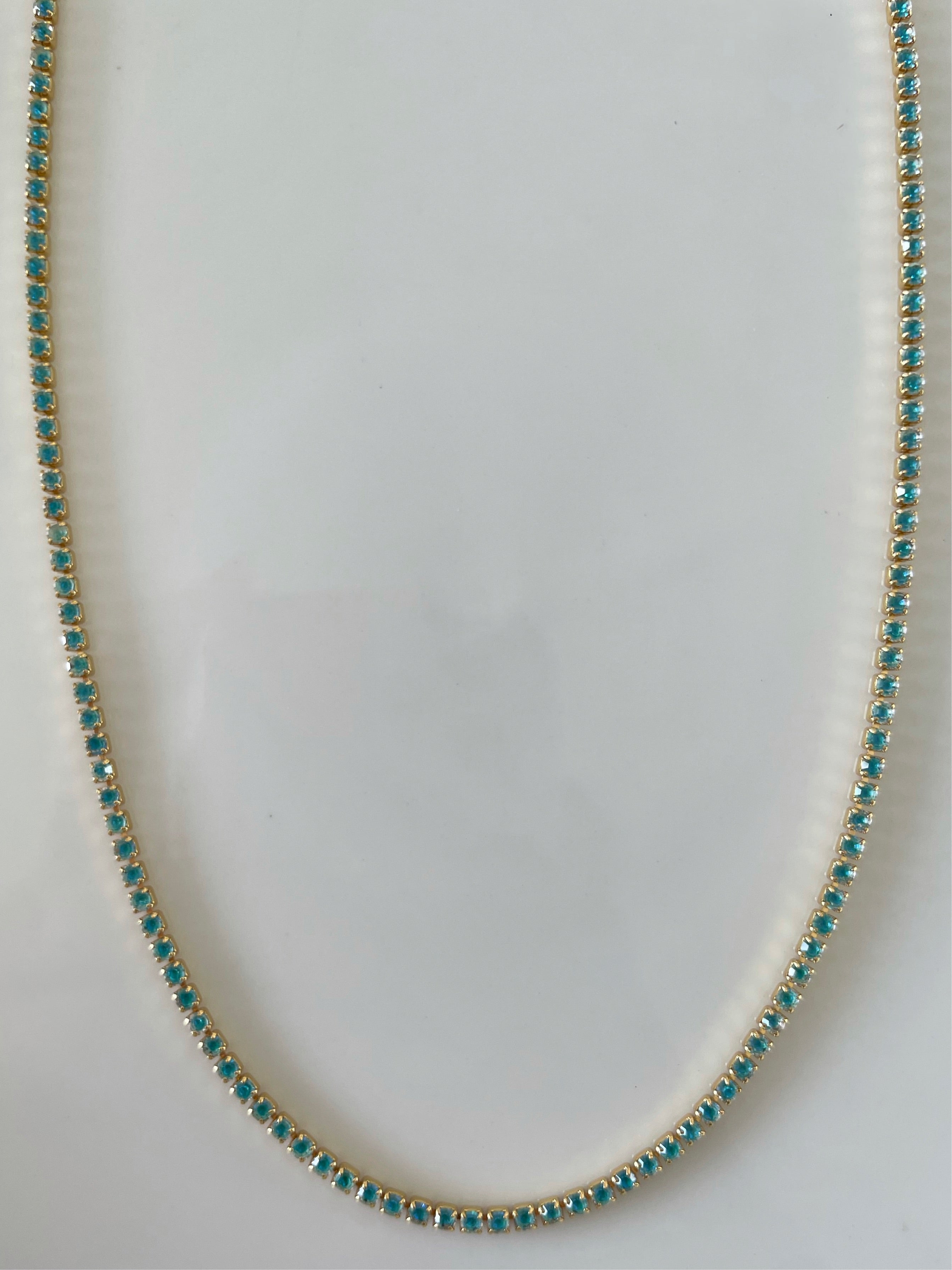 Dainty tennis blue